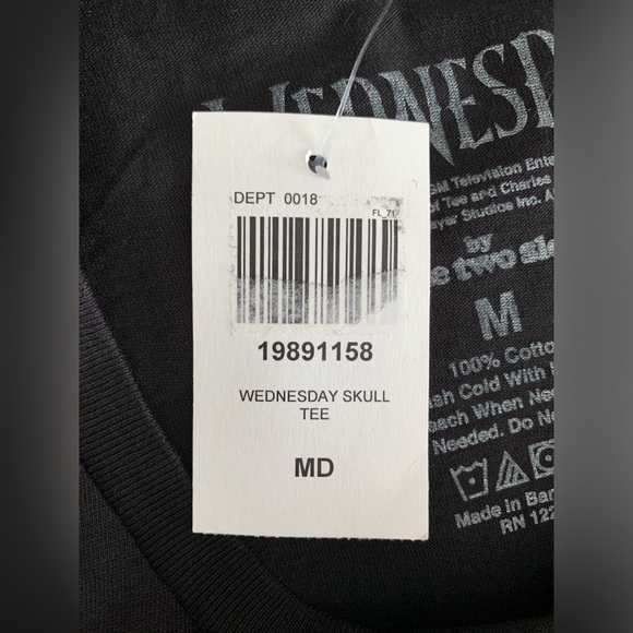 Hot Topic - Wednesday Adams Skull And Coffin Black And White Graphic T-shirt - M - Picture 8 of 8